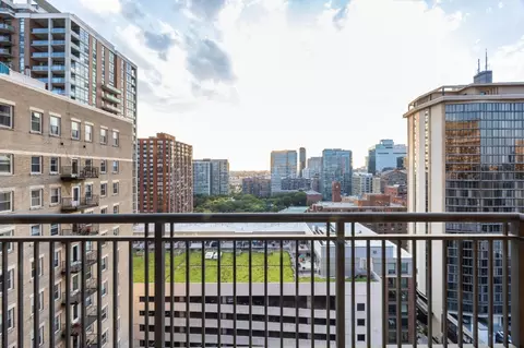 View/Area - 41 E 8th St #1805, Chicago, IL 60605 photo 1 of 1