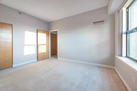 Bedroom - 41 E 8th St #1805, Chicago, IL 60605 photo 3 of 3