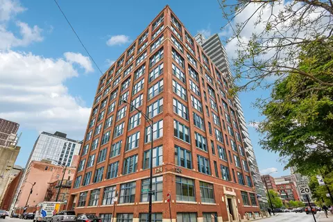 124 W Polk St #705, Chicago, IL 60605