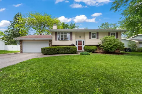 1704 Dunray Ln, Normal, IL 61761