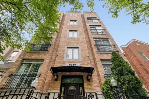 2212 W Monroe St #2W, Chicago, IL 60612
