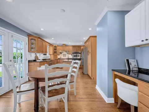 Kitchen - 6457 Rodgers Dr, Willowbrook, IL 60527 photo 4 of 4
