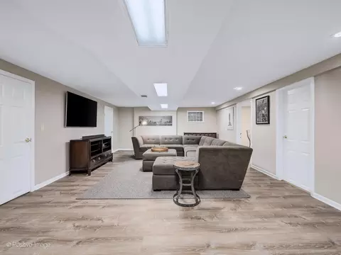 Living - 6457 Rodgers Dr, Willowbrook, IL 60527 photo 3 of 4
