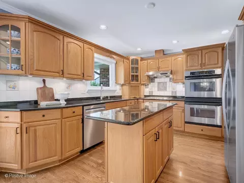 Kitchen - 6457 Rodgers Dr, Willowbrook, IL 60527 photo 1 of 4