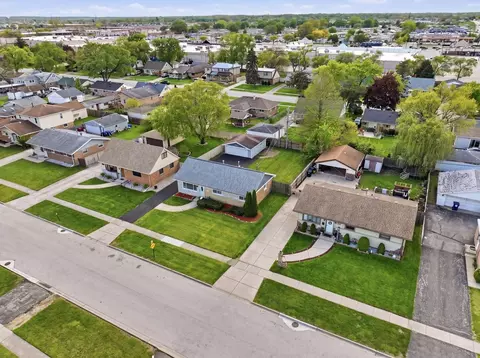 View/Area - 8718 Cranbrook Ln, Bridgeview, IL 60455 photo 1 of 7