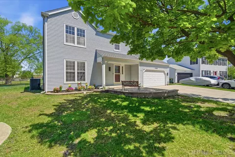 1340 Nantucket Ct, Carol Stream, IL 60188