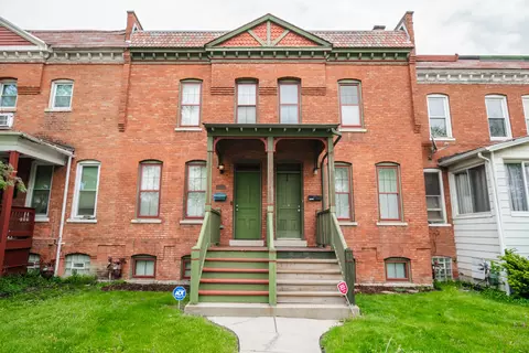 10433 S Corliss Ave, Chicago, IL 60628