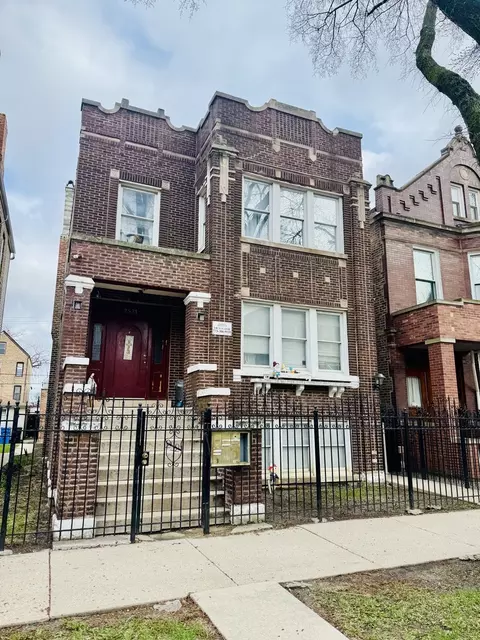 2521 S Saint Louis Ave, Chicago, IL 60623