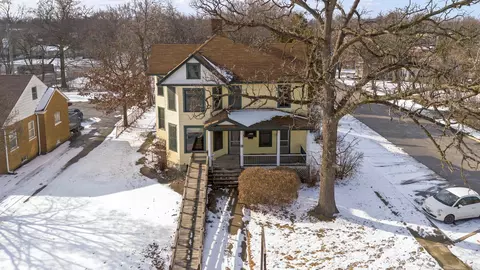 1322 Main St, Crete, IL 60417