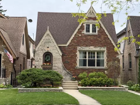 6811 N Osceola Ave, Chicago, IL 60631