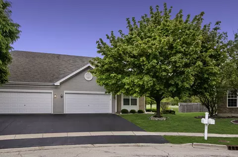 2216 Woodview Ave, Joliet, IL 60431