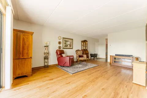 Living - 245 Windsor Ln #B, Willowbrook, IL 60527 photo 3 of 3