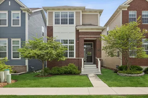 33 N Lincoln Ln, Arlington Heights, IL 60004