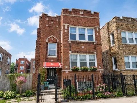 Undisclosed, Chicago, IL 60624