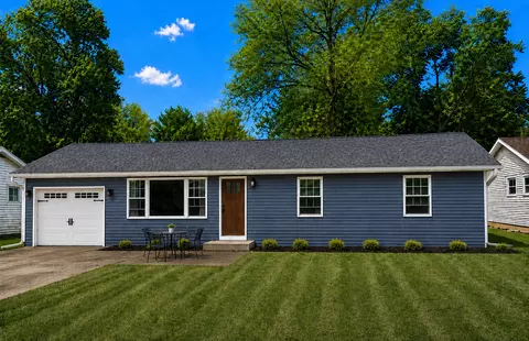 705 E Douglas St, Saint Joseph, IL 61873