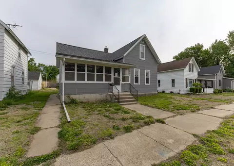 Exterior - 1007 16th Ave, Fulton, IL 61252 photo 2 of 5