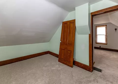 Bedroom - 1007 16th Ave, Fulton, IL 61252 photo 4 of 6