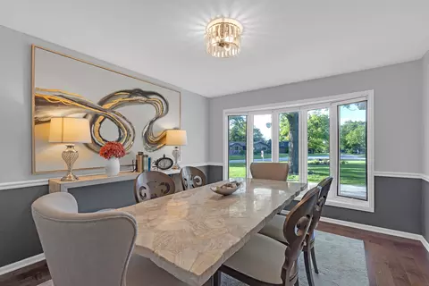 Dining - 15 Devonshire Dr, Oak Brook, IL 60523 photo 2 of 2