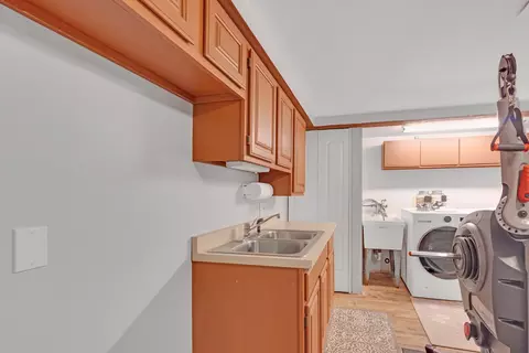 Other - 15 Devonshire Dr, Oak Brook, IL 60523 photo 4 of 8