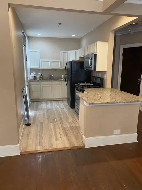 2215 E 70th Pl #1E, Chicago, IL 60649 photo 4