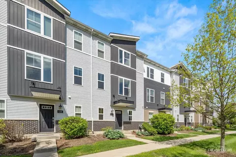 4152 Irving Rd, Aurora, IL 60504