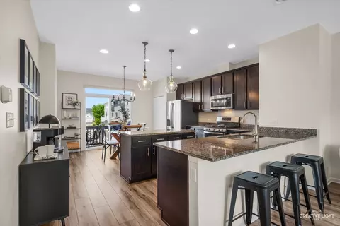 Kitchen - 4152 Irving Rd, Aurora, IL 60504 photo 1 of 3