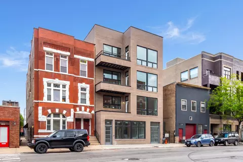1345 W Grand Ave #4N, Chicago, IL 60642