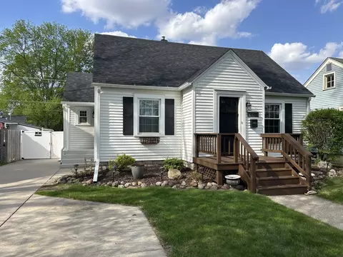 822 Douglas St, Morris, IL 60450