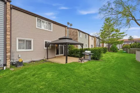 Exterior - 710 Bayside Ct, Wheeling, IL 60090 photo 2 of 4