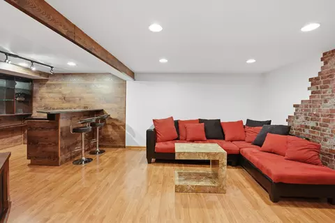 Living - 710 Bayside Ct, Wheeling, IL 60090 photo 3 of 3