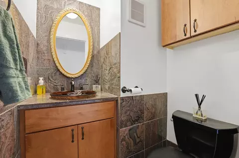 Bath - 710 Bayside Ct, Wheeling, IL 60090 photo 1 of 4