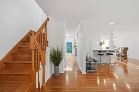 Entry Way - 710 Bayside Ct, Wheeling, IL 60090 photo 1 of 4
