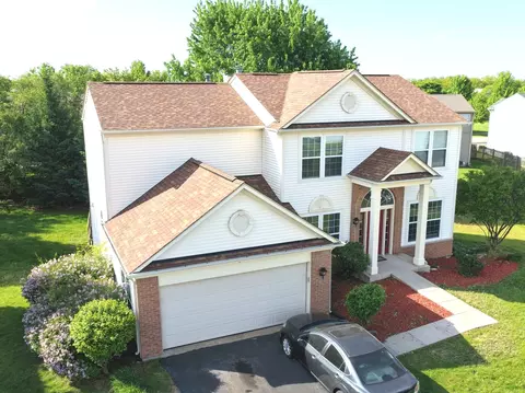6 Forsythia Ct, Bolingbrook, IL 60490