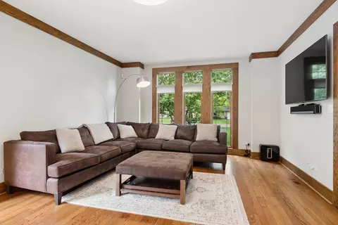 Living - 747 Park Ave, River Forest, IL 60305 photo 1 of 3