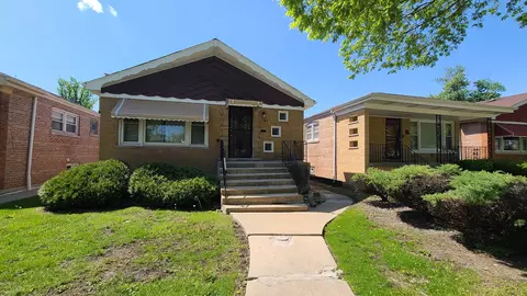 317 E 107th St, Chicago, IL 60628