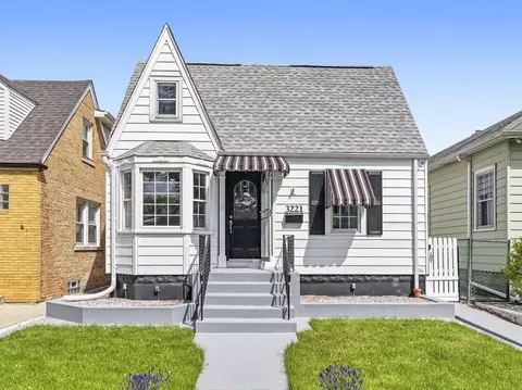 3221 N Opal Ave, Chicago, IL 60634