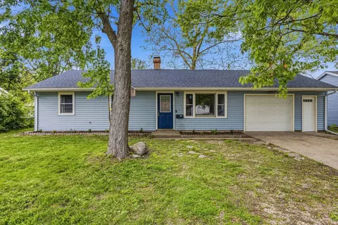 1429 Holly Hill Dr, Champaign, IL 61821