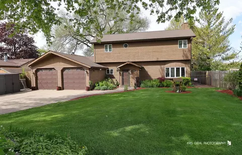 35098 N Edgewater Ln, Ingleside, IL 60041
