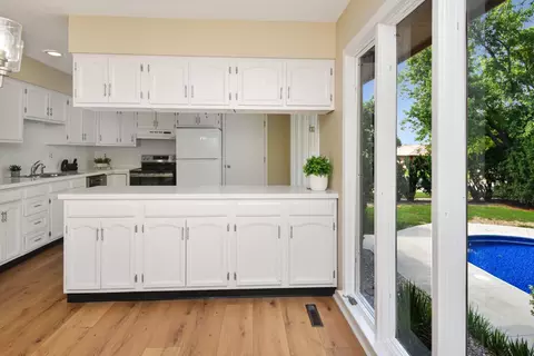 Kitchen - 300 Raleigh Ct, Normal, IL 61761 photo 2 of 15