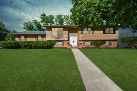 300 Raleigh Ct, Normal, IL 61761