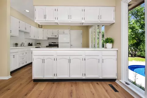 Kitchen - 300 Raleigh Ct, Normal, IL 61761 photo 10 of 15
