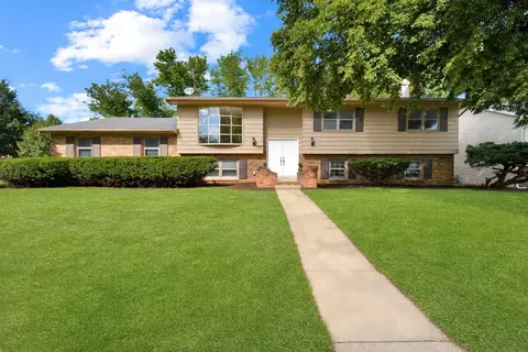 Exterior - 300 Raleigh Ct, Normal, IL 61761 photo 11 of 11
