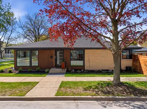 7300 Harvard St, Forest Park, IL 60130