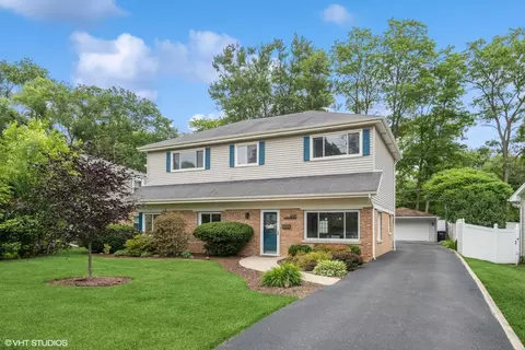 1620 Sawyer Ave, Glen Ellyn, IL 60137