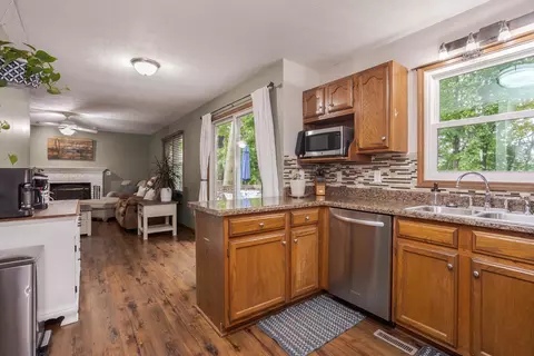 Kitchen - 23 Palm Ct, Bloomington, IL 61701 photo 2 of 4