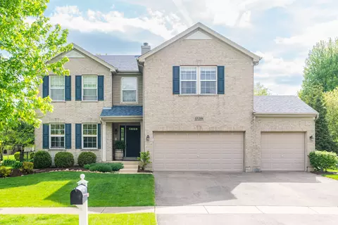 4 N598 Campton Crossings Dr, Saint Charles, IL 60175