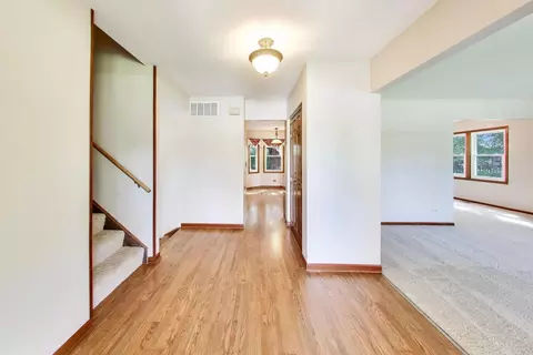 Entry Way - 4122 Crimson Dr, Hoffman Estates, IL 60192 photo 1 of 1
