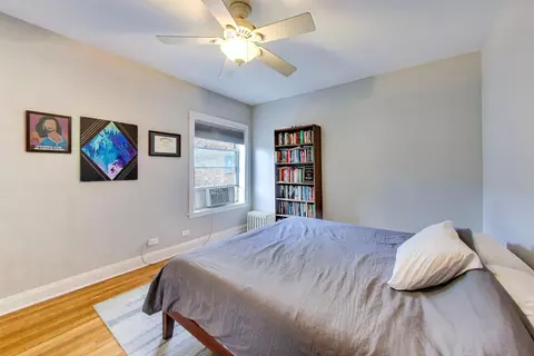 Bedroom - 536 W Cornelia Ave #3N, Chicago, IL 60657 photo 2 of 5