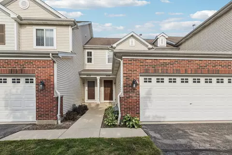1555 Isle Royal Cir, Crystal Lake, IL 60014