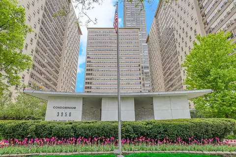3950 N Lake Shore Dr #1100A, Chicago, IL 60613
